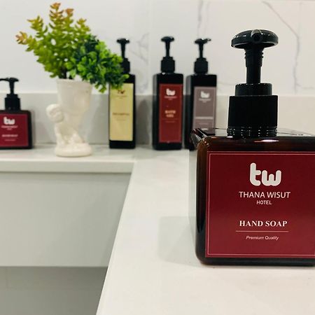 Thana Wisut Hotel Бангкок Экстерьер фото
