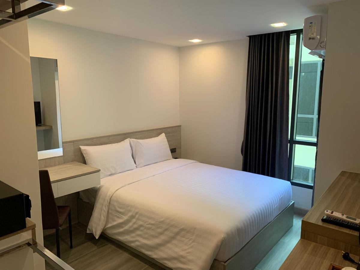 Thana Wisut Hotel Бангкок Экстерьер фото