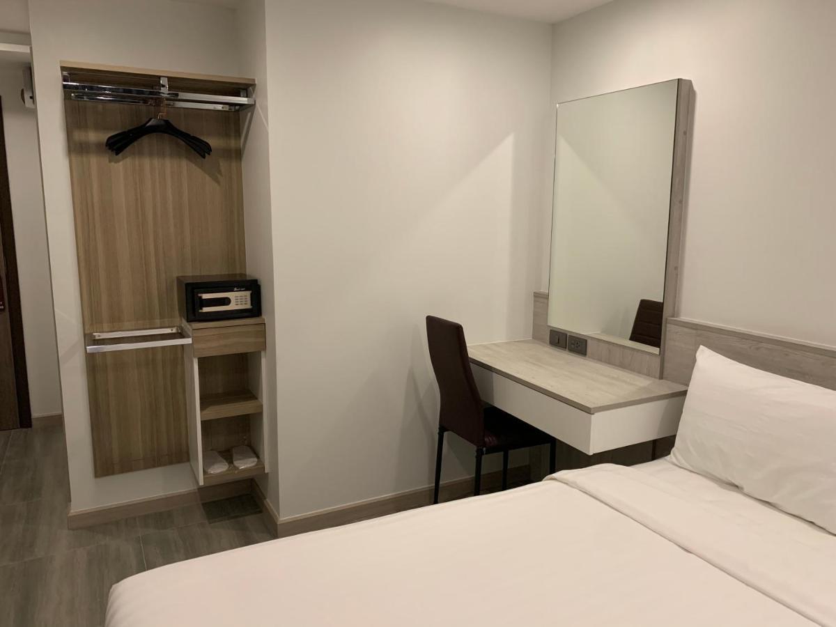 Thana Wisut Hotel Бангкок Экстерьер фото