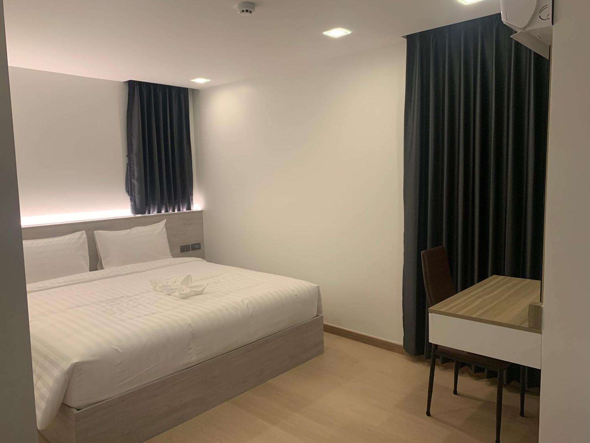 Thana Wisut Hotel Бангкок Экстерьер фото