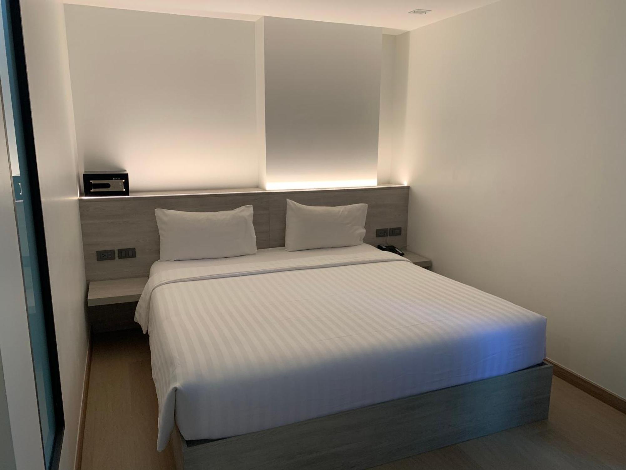 Thana Wisut Hotel Бангкок Экстерьер фото