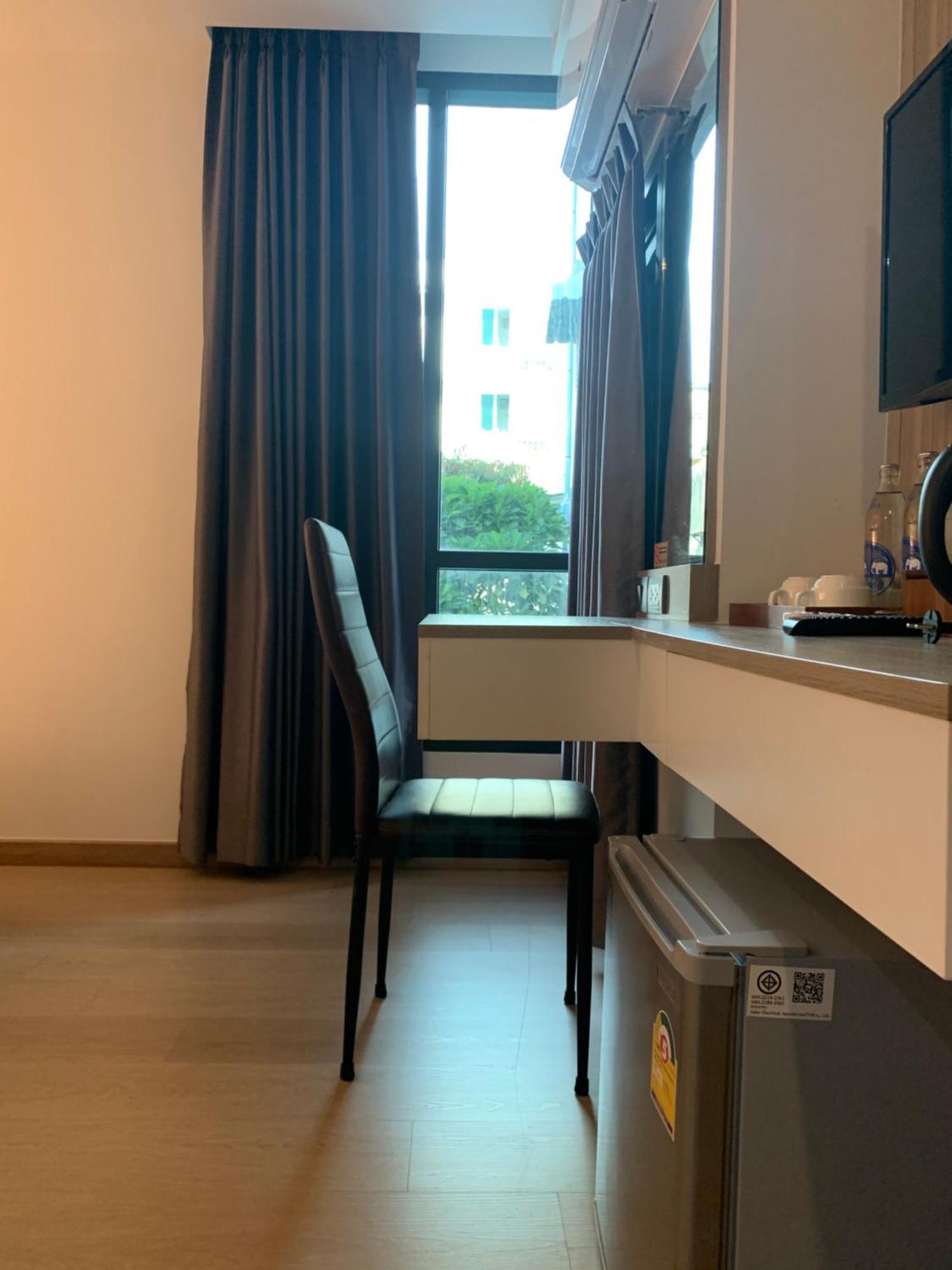 Thana Wisut Hotel Бангкок Экстерьер фото