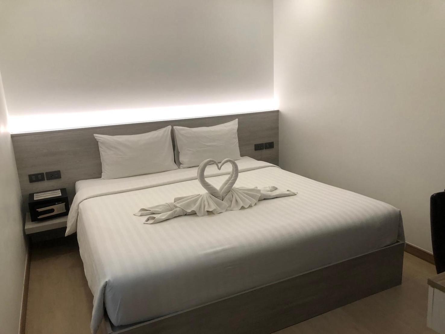Thana Wisut Hotel Бангкок Экстерьер фото